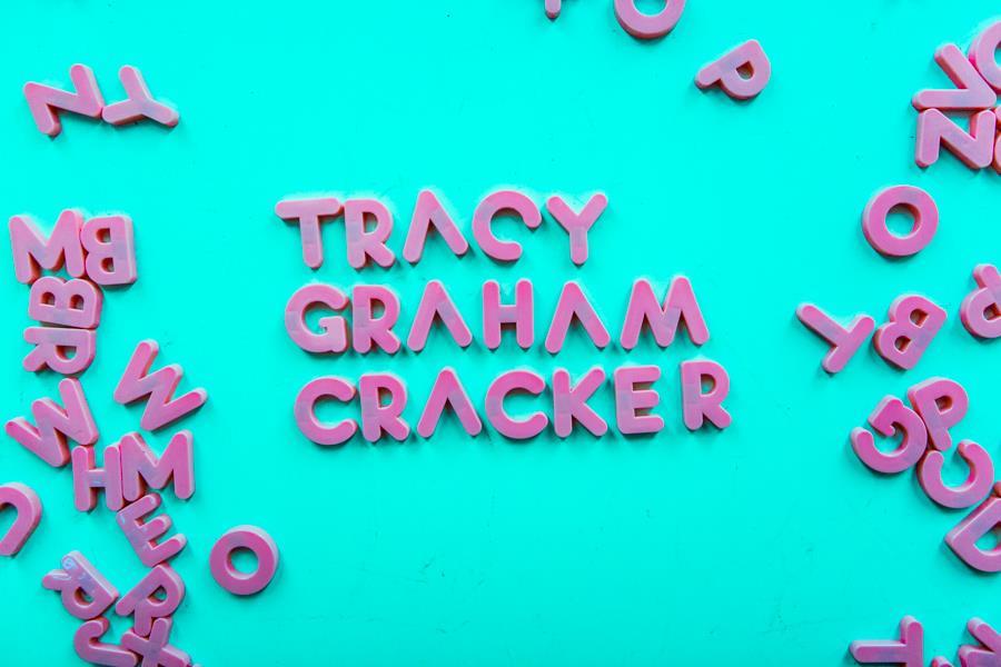 Tracy Graham profile background