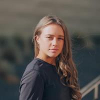 Elizabeth Criss profile photo